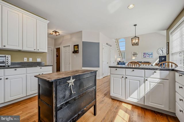 15 BRAMBLE LN, West Grove, PA 19390