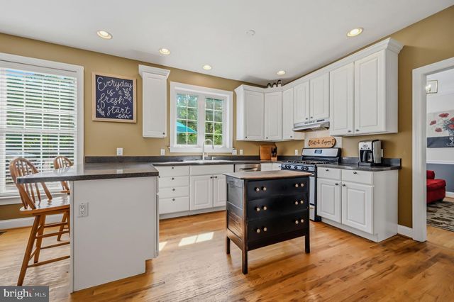 15 BRAMBLE LN, West Grove, PA 19390