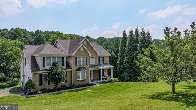 15 BRAMBLE LN, West Grove, PA 19390