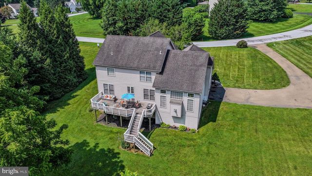 15 BRAMBLE LN, West Grove, PA 19390