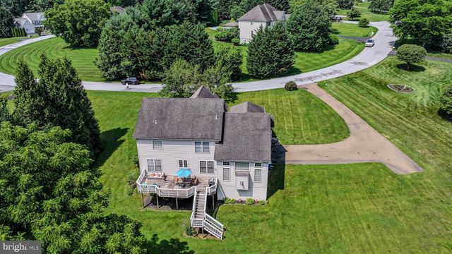 15 BRAMBLE LN, West Grove, PA 19390