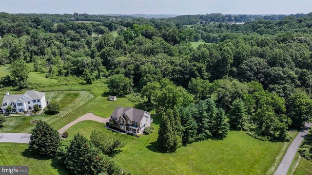 15 BRAMBLE LN, West Grove, PA 19390