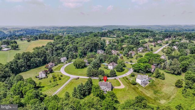 15 BRAMBLE LN, West Grove, PA 19390