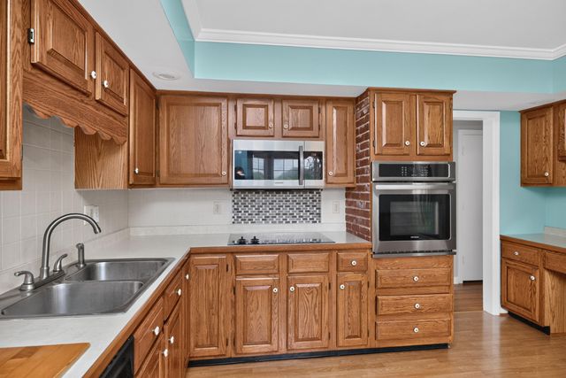 2791 Clays Mill Road, Lexington, KY 40503