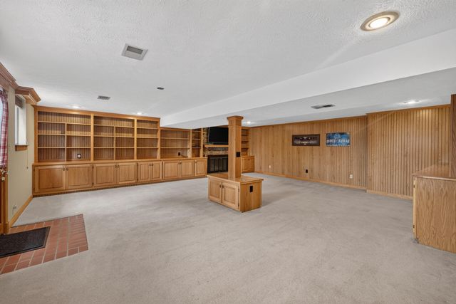2791 Clays Mill Road, Lexington, KY 40503