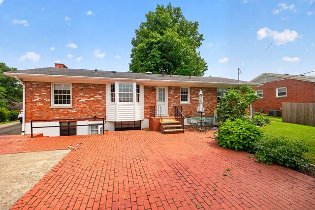 2791 Clays Mill Road, Lexington, KY 40503