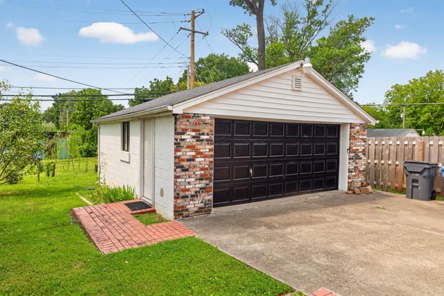 2791 Clays Mill Road, Lexington, KY 40503