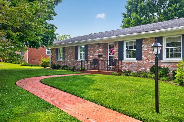 2791 Clays Mill Road, Lexington, KY 40503