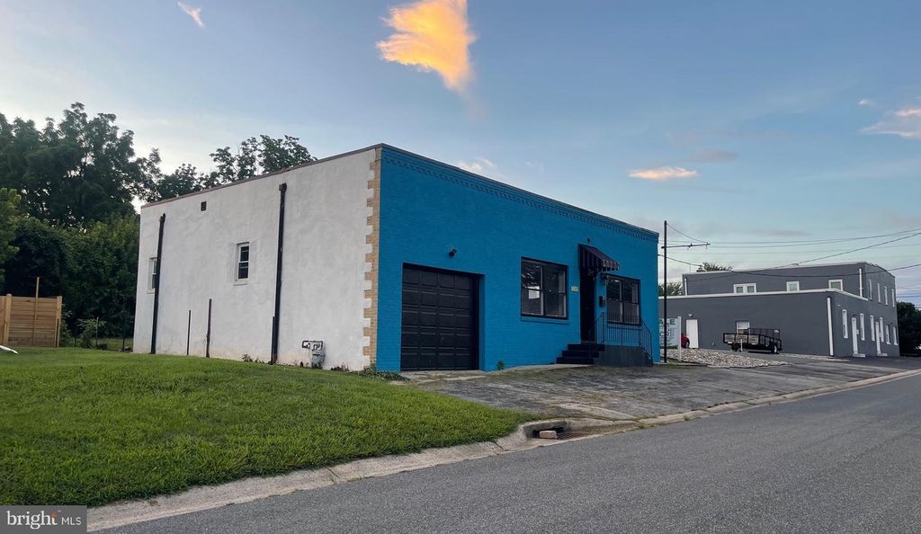 2107 HARRISON AVE, Wilmington, DE 19809