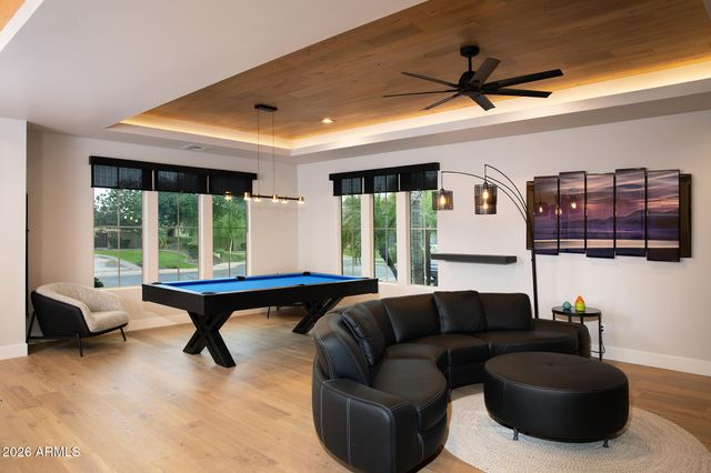 7052 E IVYGLEN Circle, Mesa, AZ 85207