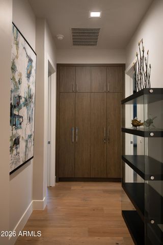 7052 E IVYGLEN Circle, Mesa, AZ 85207