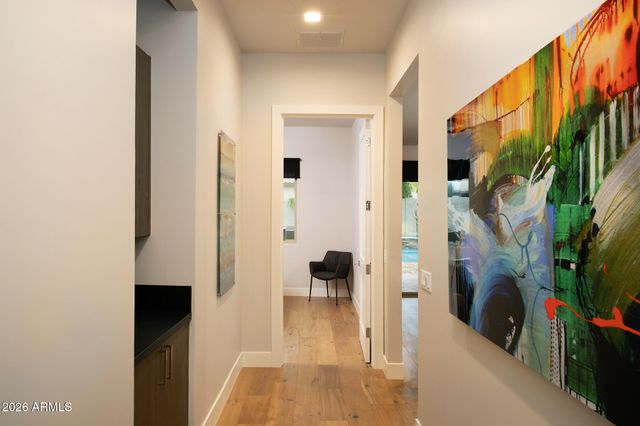 7052 E IVYGLEN Circle, Mesa, AZ 85207