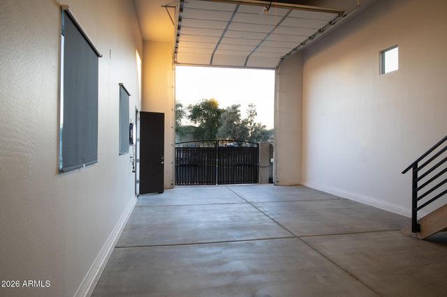 7052 E IVYGLEN Circle, Mesa, AZ 85207