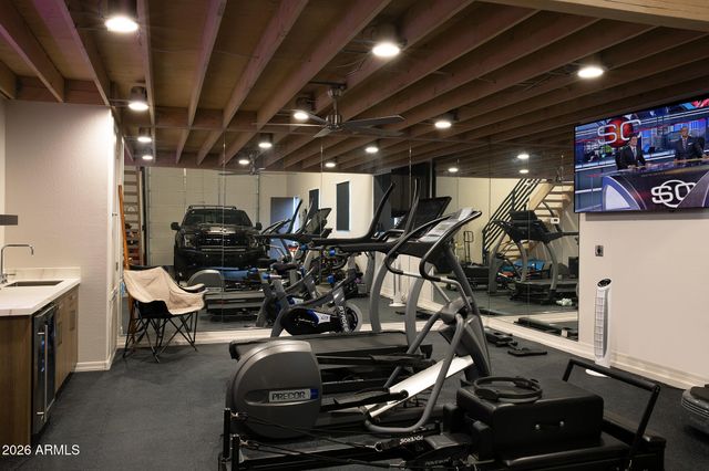 7052 E IVYGLEN Circle, Mesa, AZ 85207