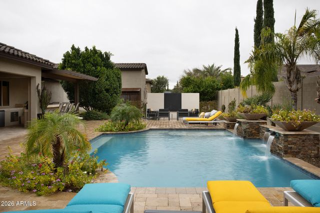 7052 E IVYGLEN Circle, Mesa, AZ 85207