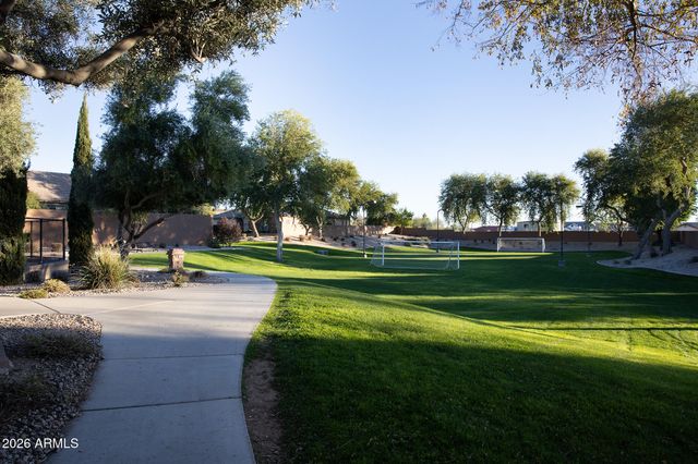 7052 E IVYGLEN Circle, Mesa, AZ 85207