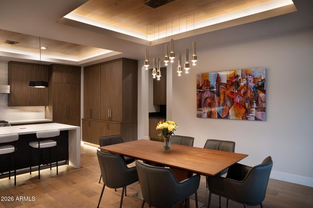 7052 E IVYGLEN Circle, Mesa, AZ 85207