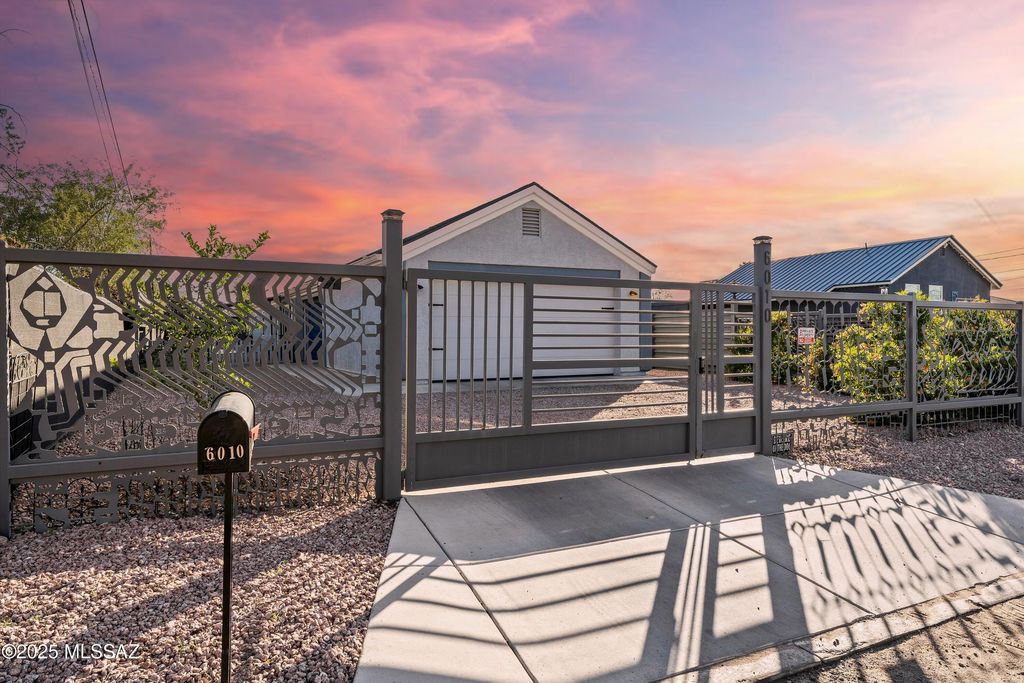 6010 E 30th Street, Tucson, AZ 85711