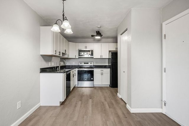 22 Irving St 15, Everett, MA 02149