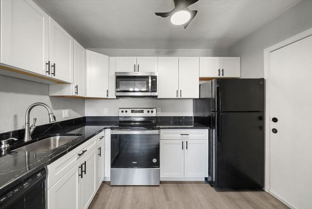 22 Irving St 15, Everett, MA 02149