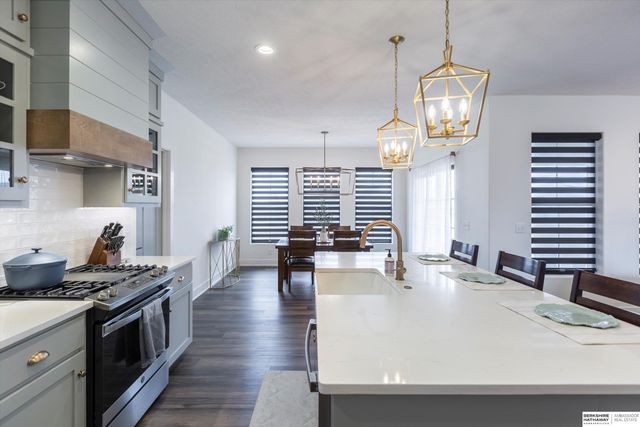 12122 S 205th Street, Gretna, NE 68028