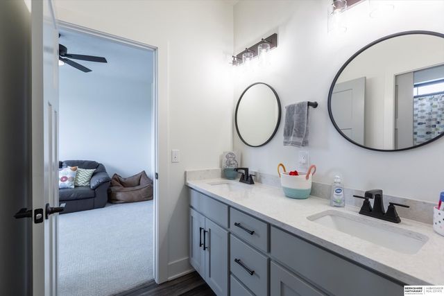 12122 S 205th Street, Gretna, NE 68028