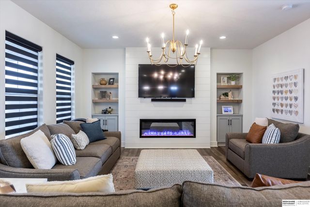 12122 S 205th Street, Gretna, NE 68028