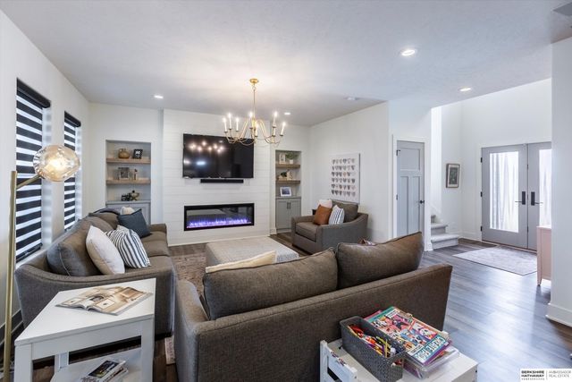 12122 S 205th Street, Gretna, NE 68028