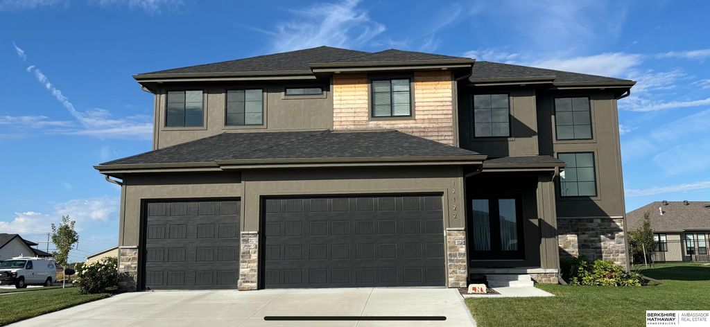 12122 S 205th Street, Gretna, NE 68028