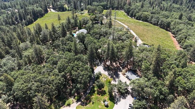 19698 View Forever Ln, Grass Valley, CA 95945
