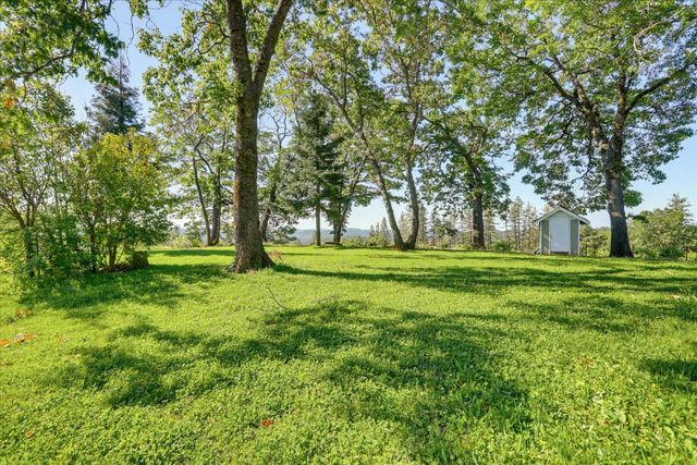 19698 View Forever Ln, Grass Valley, CA 95945