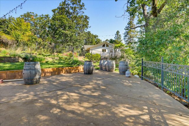 19698 View Forever Ln, Grass Valley, CA 95945