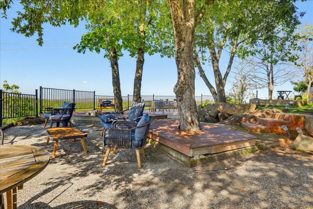 19698 View Forever Ln, Grass Valley, CA 95945
