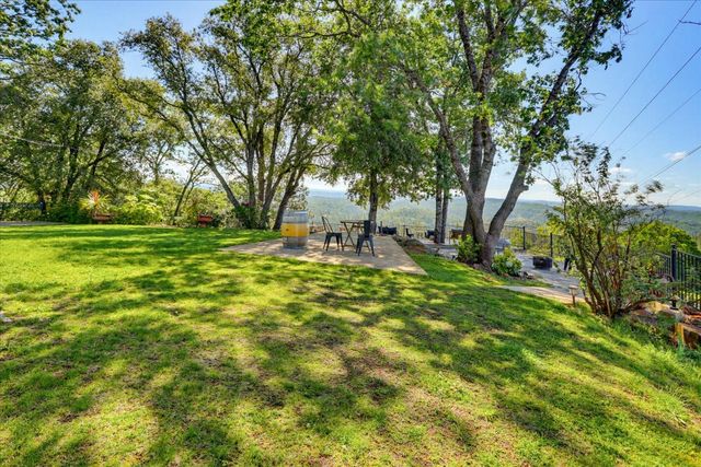 19698 View Forever Ln, Grass Valley, CA 95945