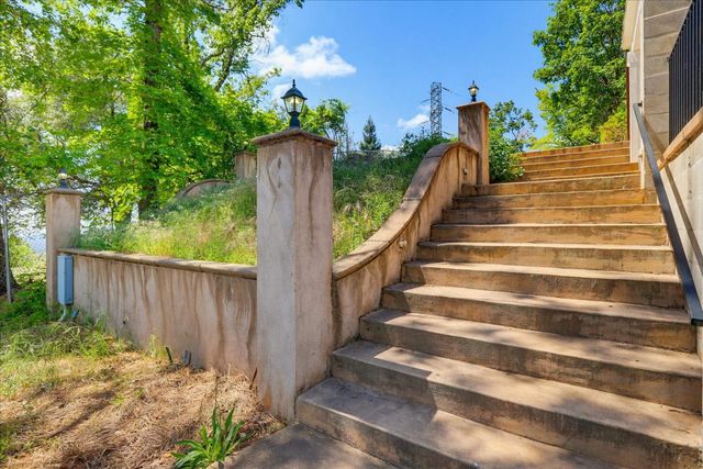 19698 View Forever Ln, Grass Valley, CA 95945