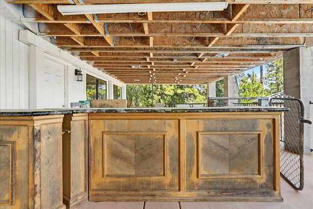 19698 View Forever Ln, Grass Valley, CA 95945