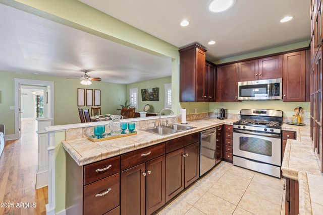 343 S MOUNT VERNON Avenue, Prescott, AZ 86303