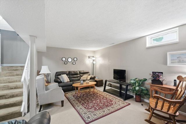 2977 Talbrock Circle, Dublin, OH 43017
