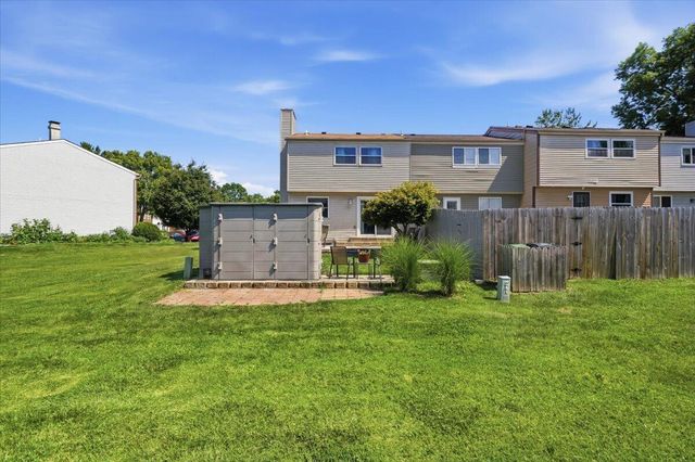 2977 Talbrock Circle, Dublin, OH 43017
