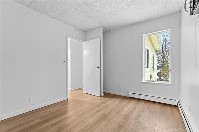 606 N Sixth Street, St Clair, MI 48079