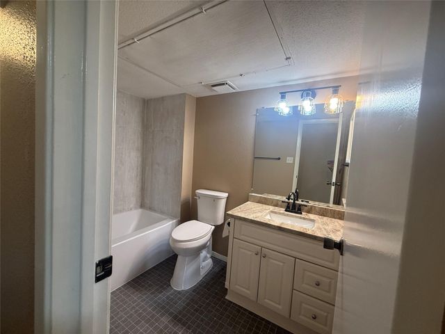 14777 Wunderlich Drive 1202, Houston, TX 77069