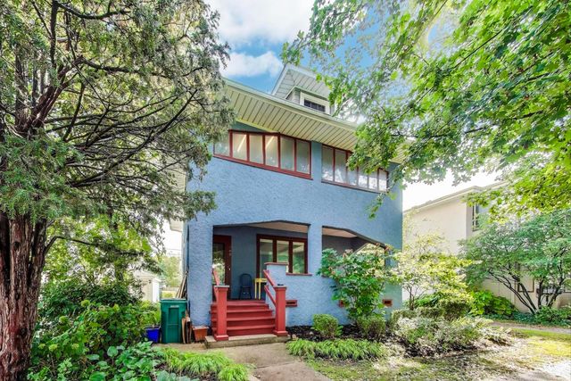 708 Carpenter Avenue, Oak Park, IL 60304