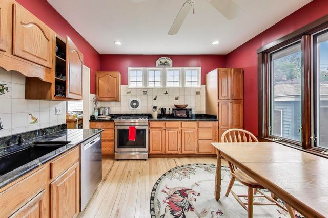 708 Carpenter Avenue, Oak Park, IL 60304