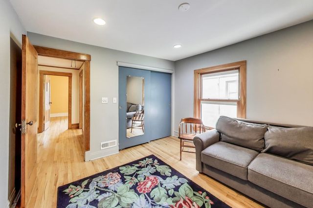 708 Carpenter Avenue, Oak Park, IL 60304