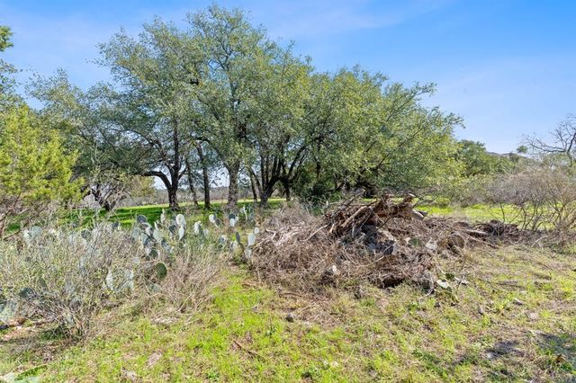 513 Nomad DR, Spicewood, TX 78669