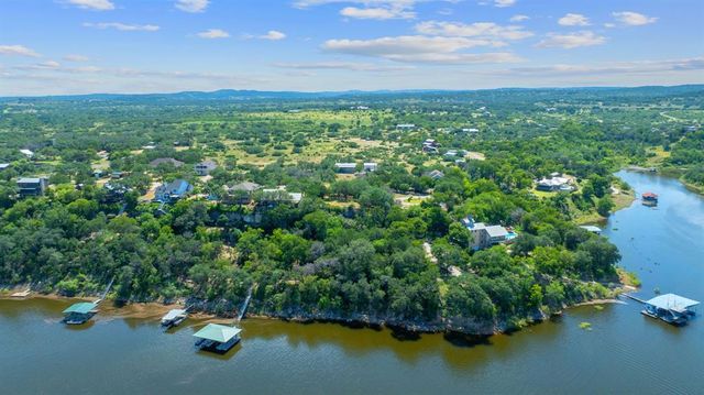 513 Nomad DR, Spicewood, TX 78669