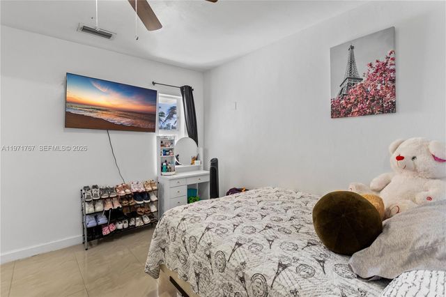 45 NE 186th Ter, Miami, FL 33179