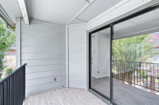 15151 Berry Trail 910, Dallas, TX 75248