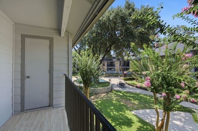 15151 Berry Trail 910, Dallas, TX 75248
