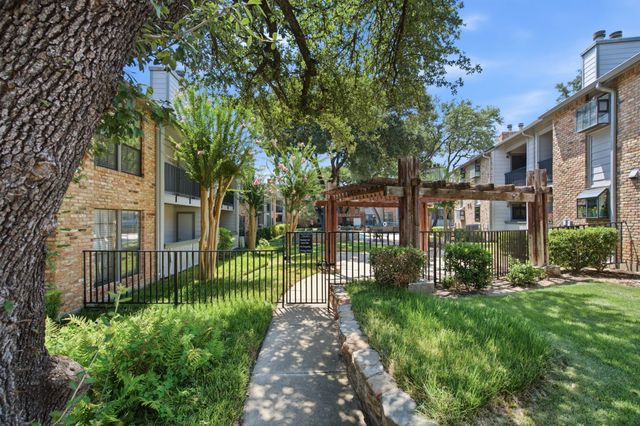 15151 Berry Trail 910, Dallas, TX 75248